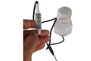 LED Beleuchtung f&uuml;r original Poppy Lufterfrischer 12-24V - Zigarettenanz&uuml;nderanschluss weiss