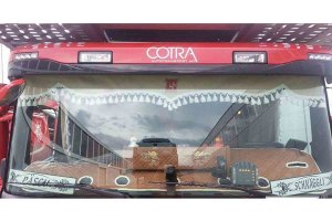 Truck curtain set 5 pieces , including Borde