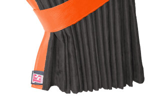 F&ouml;nstergardiner i mockalook 4-delade, med kantlist i l&auml;derimitation antracit-svart orange L&auml;ngd 95 cm