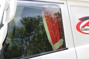 Su&egrave;de-look vrachtwagen-raamgordijnen 4-delig, met imitatieleren rand Rood beige* Lengte 110 cm