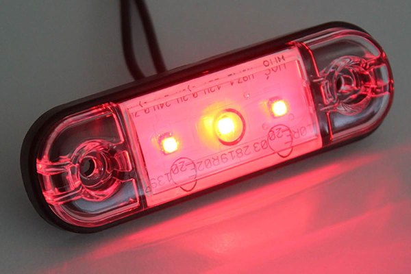 LED-positionsljus, 12-24V, slim extra thin med 3x LED röd, kristallklar