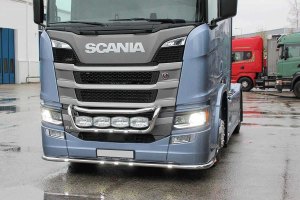 Passend f&uuml;r Scania*: R4/S (2016-...) Scheinwerferb&uuml;gel unten, vorverkabelt