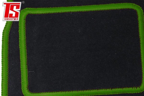 Adatto per MAN*: TGA (2000-...), TGM (2005-...), TGL (2005-...), TGS (2007-...) - cabina stretta - tappetini in velluto - colore dei bordi verde