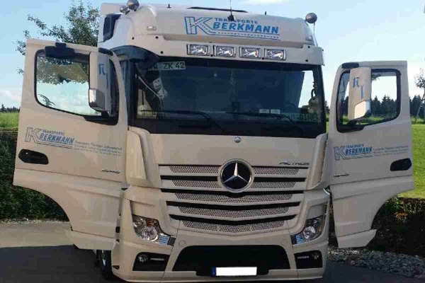 Blende Hauptscheinwerfer Mercedes-Benz Actros MP 4 A9608260059 Abdeckrahmen Links Kaufen 128.52
