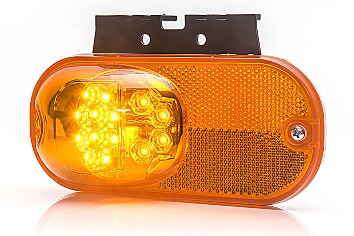https://www.truckstyler-shop.de/media/image/product/143492/lg/led-multifunktionslampe-mit-blinkfunktion-orange-12-24-v.jpg