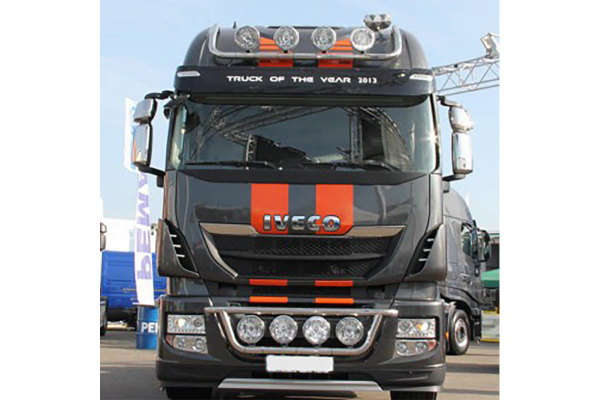 Fits Iveco *: Stralis III - HiWay (2013-2016), Lightbar without LED