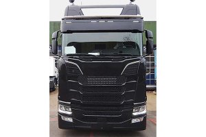 Fits Scania *: R &amp; S (2016 -...) Sun visor extension for original aperture with 5 cutouts - no Dazzle extension clippings