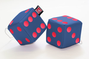 Truck cube, 12 x 12 cm, made of artificial leather, with drawstring (fuzzy dice) blue* red