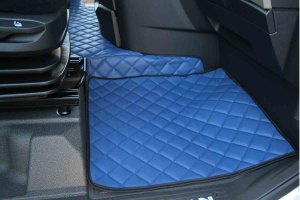 Suitable for MAN*: TGX EURO6 (2020-...) Engine tunnel cover &amp; floor mats - Imitation leather HollandLine blue
