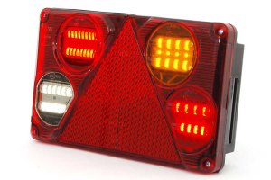 Multifunktionale LED Heckleuchte mit Dreieckr&uuml;ckstrahler Beifahrerseite (rechts)