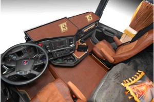 Suitable for Scania*: S I R4 (2016-...) - Oldschool imitation leather - centre table