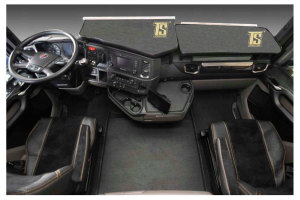 Suitable for Scania*: R4 (2016-...) - BF small console - Faux leather oldschool - Seat base trim - antracite I black