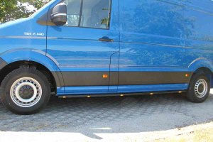 Adatto per MAN*: TGE VW Crafter (2017-...) - Barra laterale verniciata a polvere nera opaca
