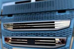 Convient pour Volvo* : FH5 (2021-...) Profilés dentrée dair en acier inoxydable