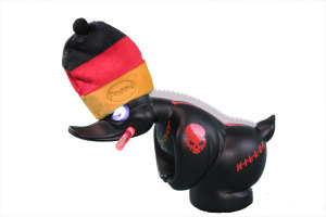 Beanie muts - voor je Poppy luchtverfrisser en Rubber Duck, eend Duitsland (Zwart I Rood I Goud)
