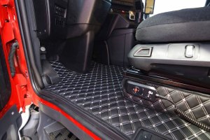 Suitable for Mercedes*: Actros MP4 + MP5 2500mm leatherette floor DiamondStyle grey air suspended Passenger seat
