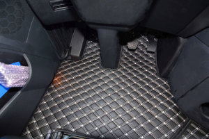 Suitable for Mercedes*: Actros MP4 + MP5 2500mm leatherette floor DiamondStyle grey foldable passenger seat