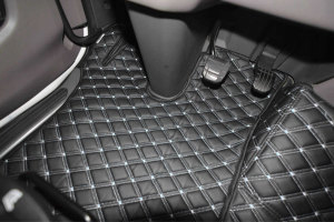 Suitable for Scania*: S&amp; R4 (2016-&hellip;) Next Generation Leatherette floor DiamondStyle black-white S (2016-...) large console (same as driver&acute;s side)