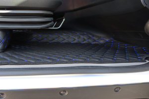 Suitable for Ford*: F-Max (2020-...) Floor Mats &amp; Seat Base DiamondStyle blue