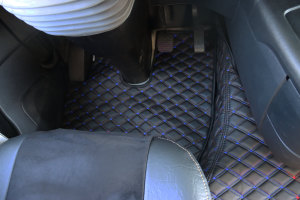 Passend f&uuml;r Ford*: F-Max (2020-...) Bodenmatten &amp; Sitzsockel DiamondStyle blau