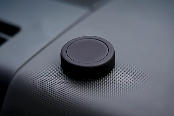 Lazer FLIC2 Smart Button im Fahrzeug