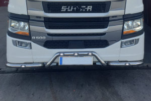 Lämplig för Scania*: S/R (2016-...) Frontbåge i rostfritt stål, hörn