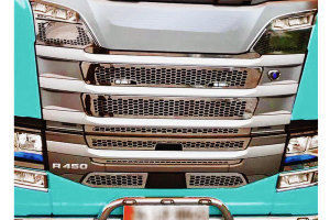 Suitable for Scania*: R/S (2016-...) Stainless steel radiator grille
