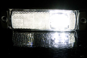 Feux de position latéraux et feux de gabarit à LED
