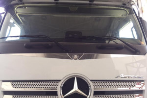 Adatto per Mercedes*: Actros MP4 I MP5 Rivestimento del parabrezza anteriore in acciaio inox