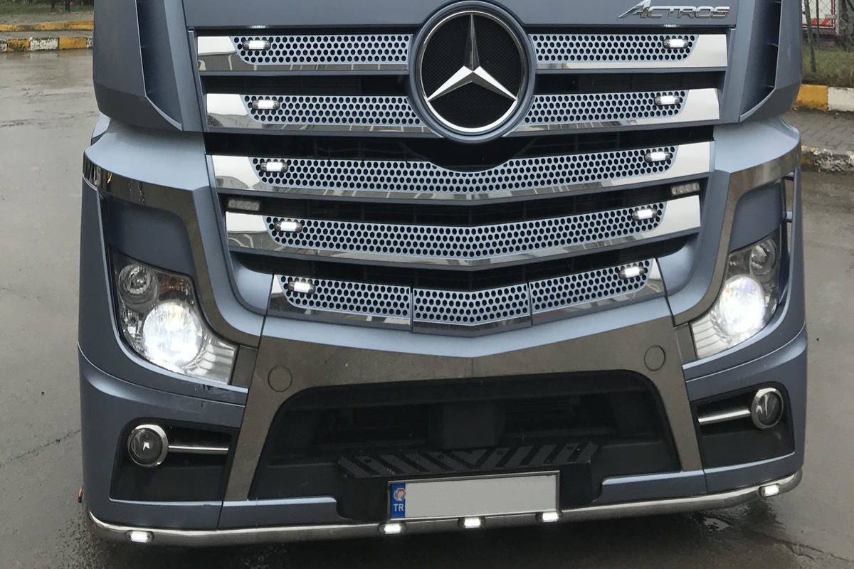 Truck accessories cheap ✓ Suitable for MB Actros 1845 ✓