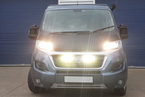Passend für Fiat*: Ducato (2014-2021) Lazer Lamps Kühlergrill Kit Triple R750 Standard