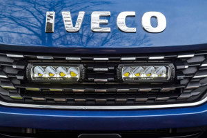 Passend für Iveco*: Daily (2019-2021) LazerLamps Kühlergrill Kit Triple R750 Standard