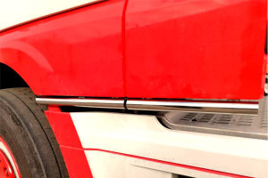 Suitable for DAF*: XF106 Euro6 (2013-...) stainless steel tubes side spoilers