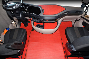Suitable for DAF*: XG/XG+ (2021-...) Oldschool floor mats | Folding passenger seat