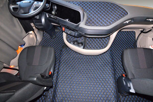 Suitable for DAF*: XG / XG+ (2021-...) Floor mat set + seat base cover DiamondStyle | passenger seat foldable