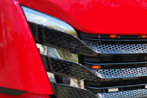 Passend für IVECO*: S-Way (2019-...) Kühlergrill Applikationen