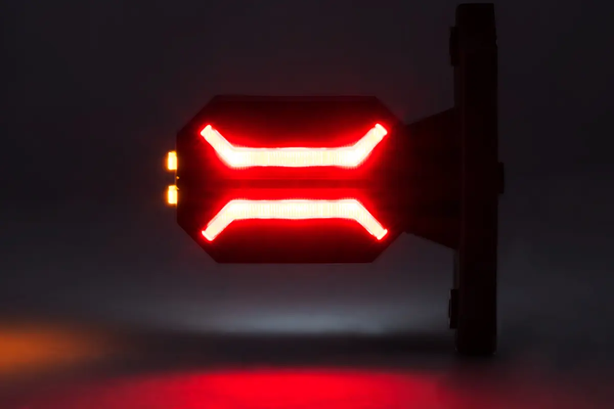 LED Umrissleuchte Dragon LKW flexible Montage