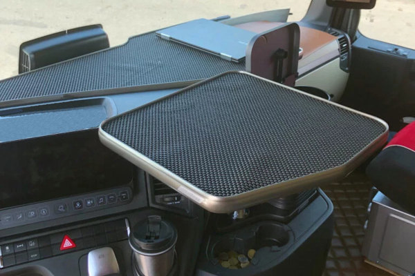 Geschikt voor Mercedes*: Actros MP4 I MP5 | F | L (2011-...) Koffiezettafel Aluminium look