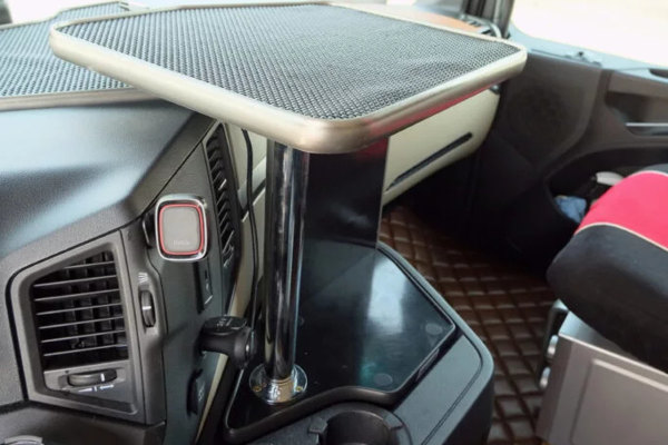 LKW Tisch KAFFEMASCHINENHALTER Schwarz Passend Für Mercedes Actros MP4 Schmales