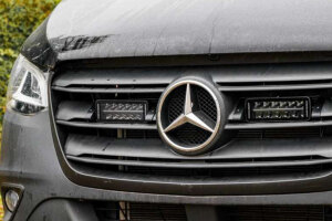 Lämplig för Mercedes*: Sprinter (2018-2024) monteringssats för kylargrill