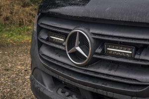 Lämplig för Mercedes*: Sprinter (2018-2024) monteringssats för kylargrill