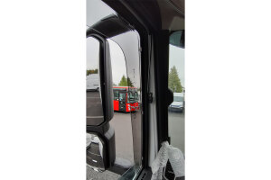 Passend für IVECO*: S/X-Way (2019-...) Climair Lkw SET Regen- und Windabweiser - geschraubt Rauchgrau
