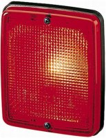 Luce di stop Hella 24V rossa con alloggiamento in gomma